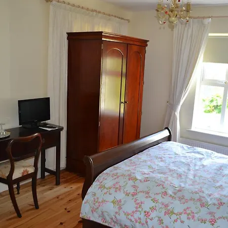 Guaire House B&B 4*
