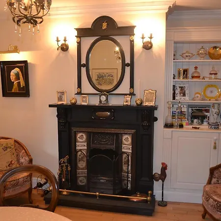 Guaire House Panzió 4*